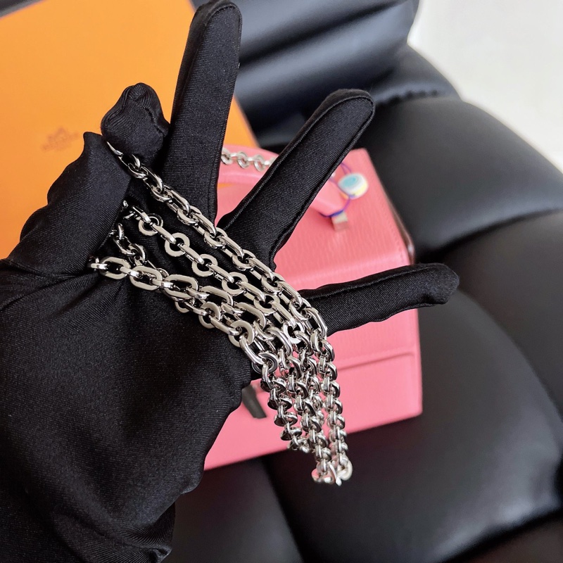 【近新閒置品】愛馬仕 Hermes Cinhetic Bag 秀款盒子包 唇膏粉 銀扣 山羊皮 Y刻 不對稱H扭轉鎖扣手拿手拎斜背鏈條包-13