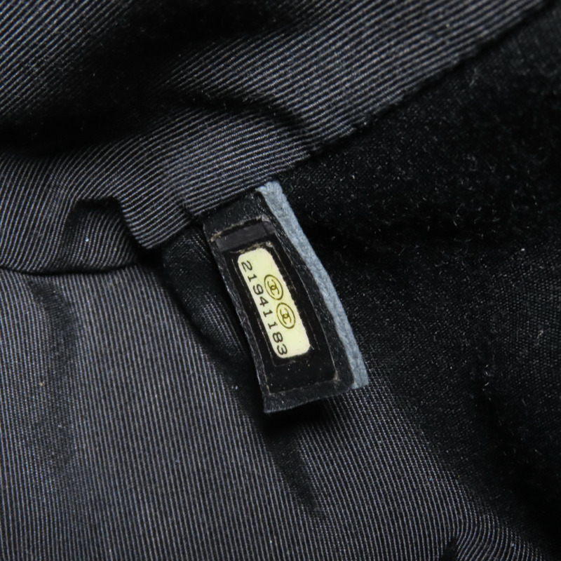 CHANEL 牛皮皮革Shoulder Bag金扣肩背袋-8