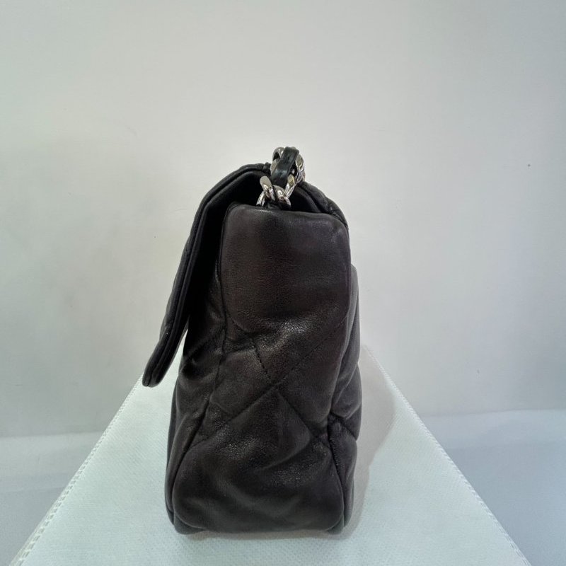 CHANEL黑羊皮19金鍊包30cm-4