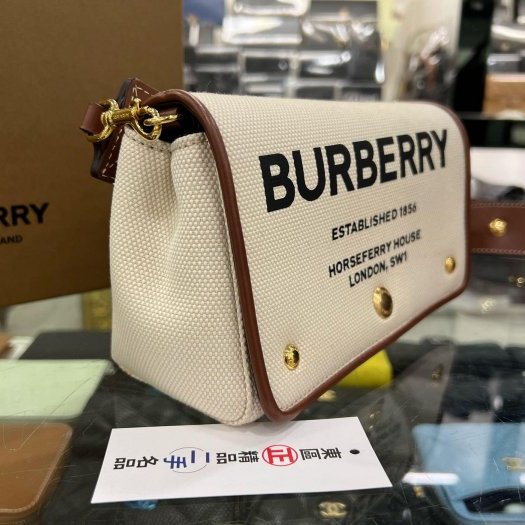 東區正精品㊣BURBERRY 80518441 Horseferry 白色帆布LOGO肩背包斜背包 RZ5753-7