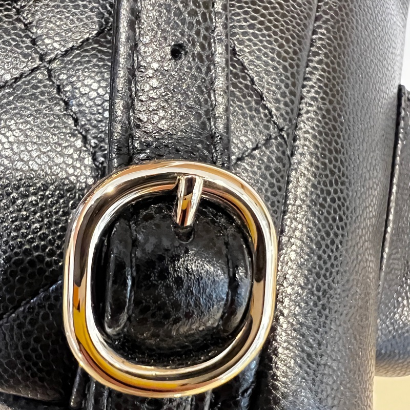 Chanel 黑荔枝牛皮Duma 中號淡金釦前口袋後背包AS4398-15