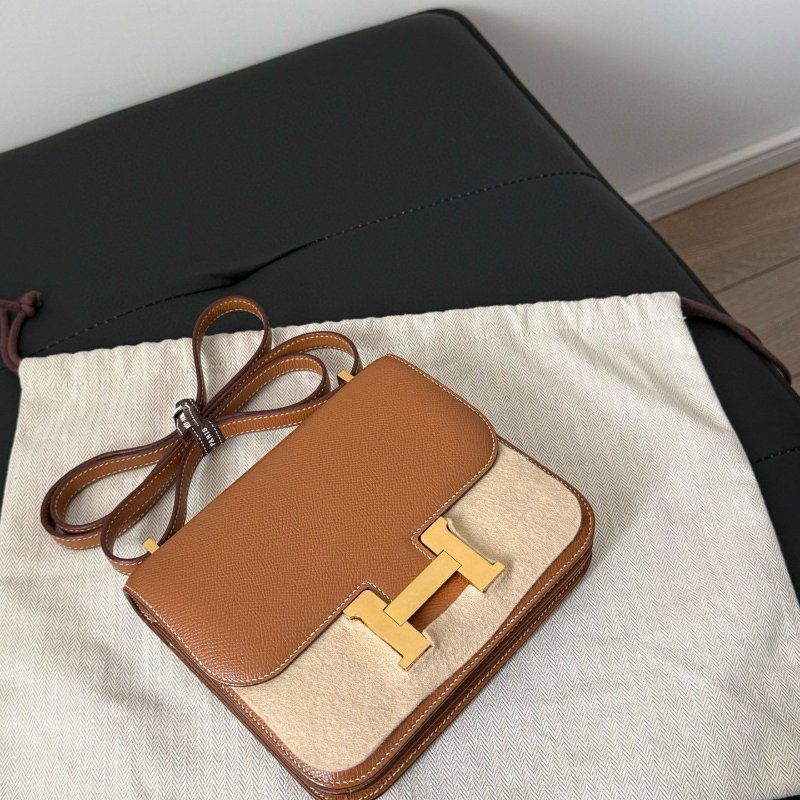 Hermes Constance 19-0