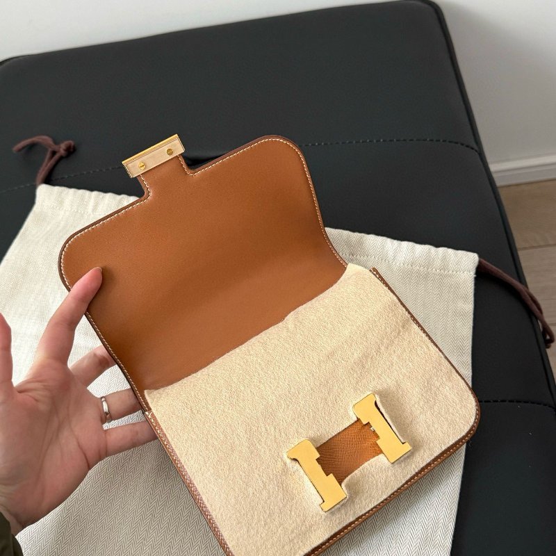 Hermes Constance 19-3