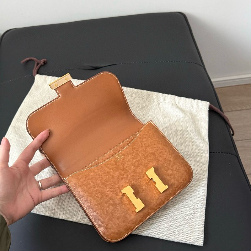 Hermes Constance 19-4