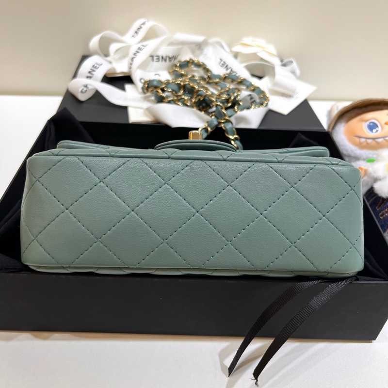 Chanel香奈兒藍綠色金扣羊皮CFmini鏈條包芯片款-2