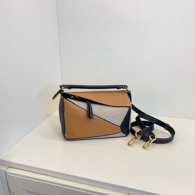 Loewe Puzzle small-3