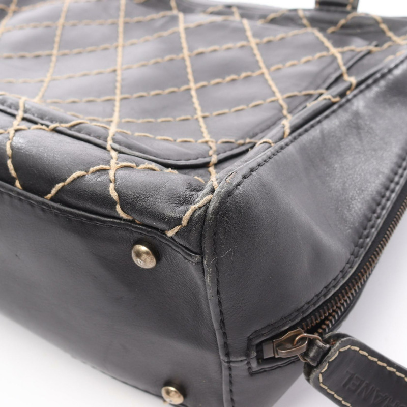 CHANEL Wild 縫線拉鍊手提包皮革黑色 SHW 二手女士 CC-5