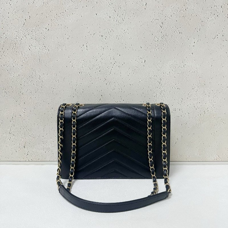 Chanel flap bag-2