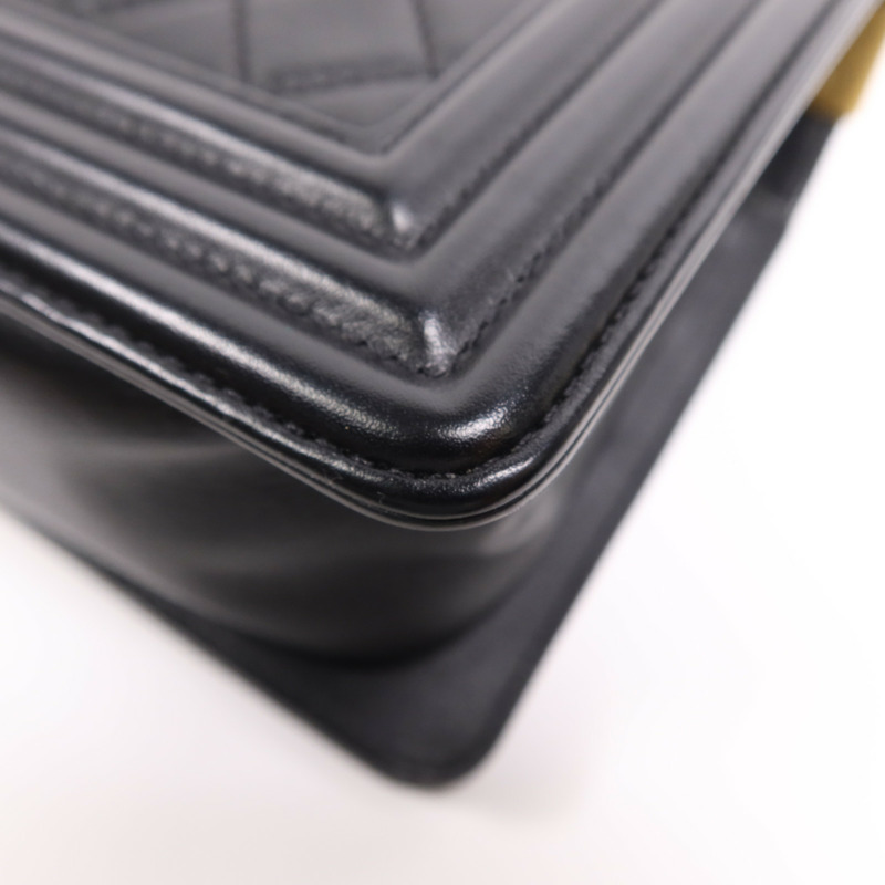 CHANEL 羊皮皮革Boy 25金扣鏈帶肩背袋-6