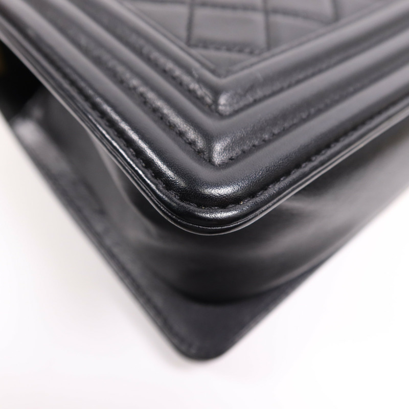 CHANEL 羊皮皮革Boy 25金扣鏈帶肩背袋-7