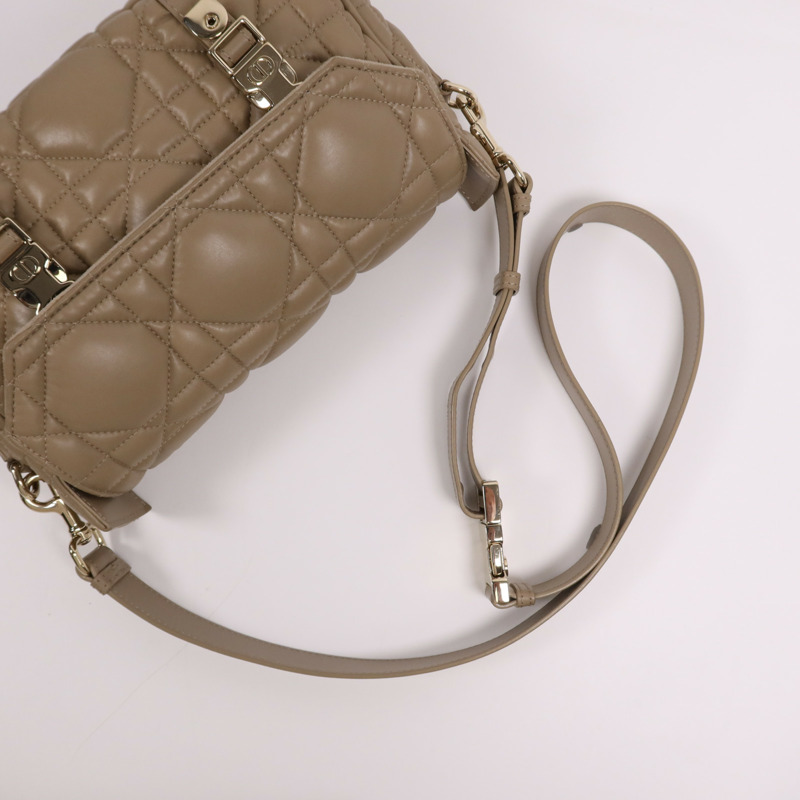 Dior 牛皮皮革DiorCamp金扣肩背袋-6