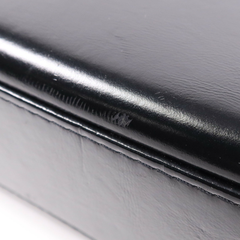 CHANEL 牛皮皮革Gabrielle Medium鏈帶肩背袋-11