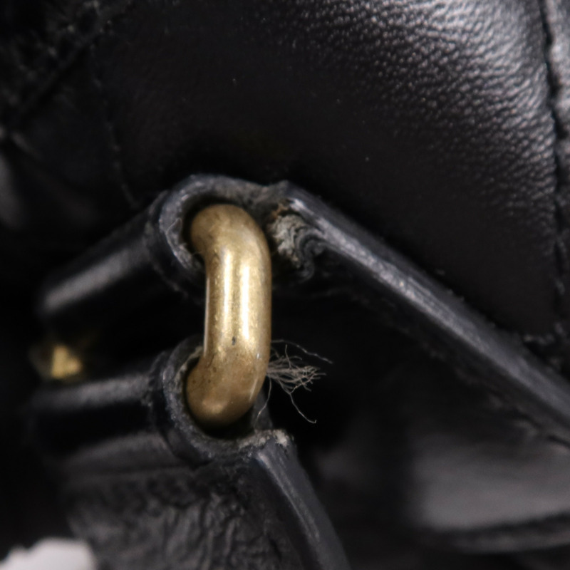 CHANEL 牛皮皮革Gabrielle Medium鏈帶肩背袋-21