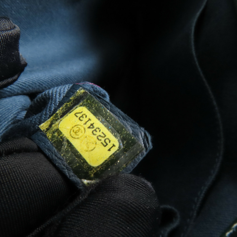 CHANEL 漆皮皮革Shoulder Bag銀扣肩背袋-9