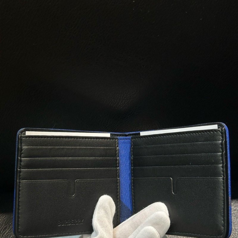 💎Han's house精品服飾💎BURBERRY 戰馬 壓紋 小牛皮 短夾 現貨-3