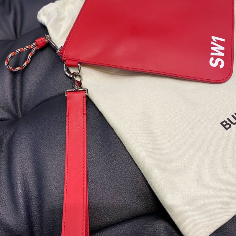 💎Han's house精品服飾💎Burberry LOGO 小牛皮 手拿包-8