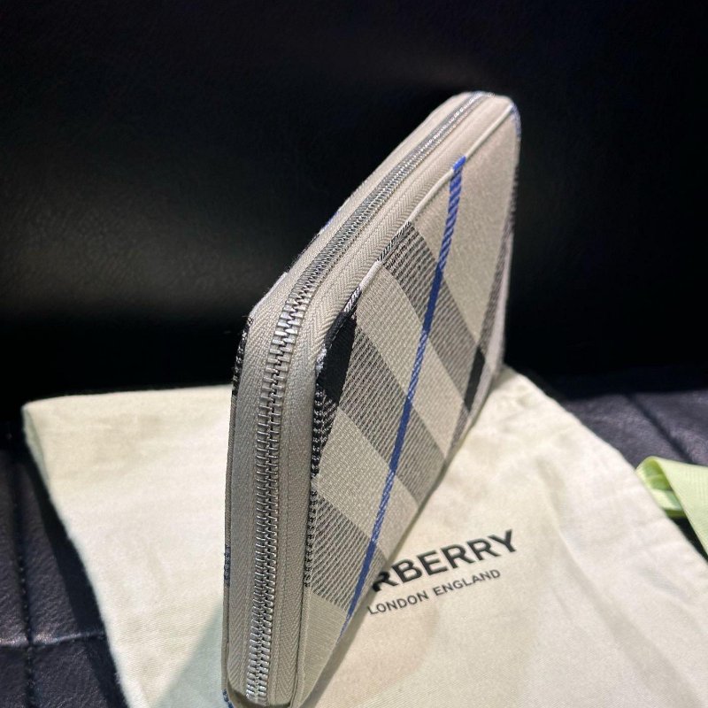 💎Han's house精品服飾💎 Burberry 格紋 拉鍊 長夾-6