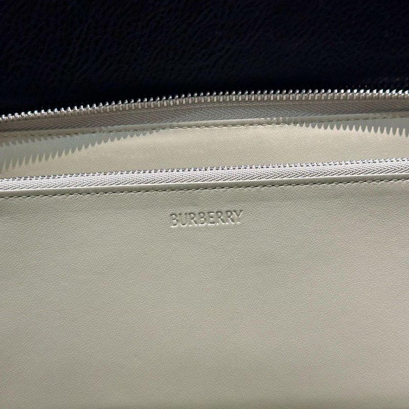 💎Han's house精品服飾💎 Burberry 格紋 拉鍊 長夾-7