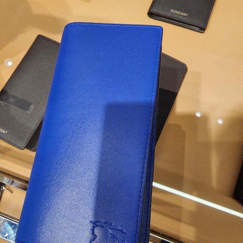 💎Han's house精品服飾💎 Burberry 戰馬 牛皮 長夾 807835-3