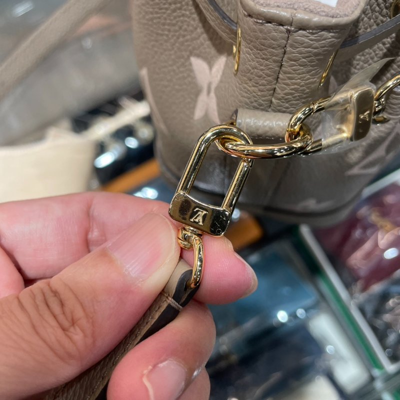 LV 斜背包/側背包/水桶包 M46291 閒置未使用-15