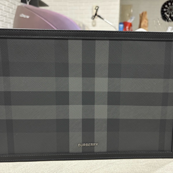 BURBERRY男士手拿包，近新閑置品，僅使用一次-7