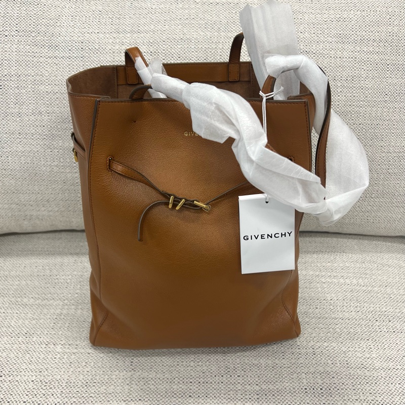 GIVENCHY纪梵希托特包-0