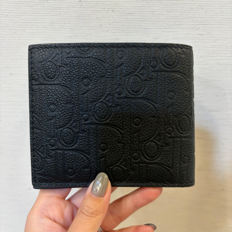 🌟全新🌟Dior 黑牛皮壓紋對開短夾-1