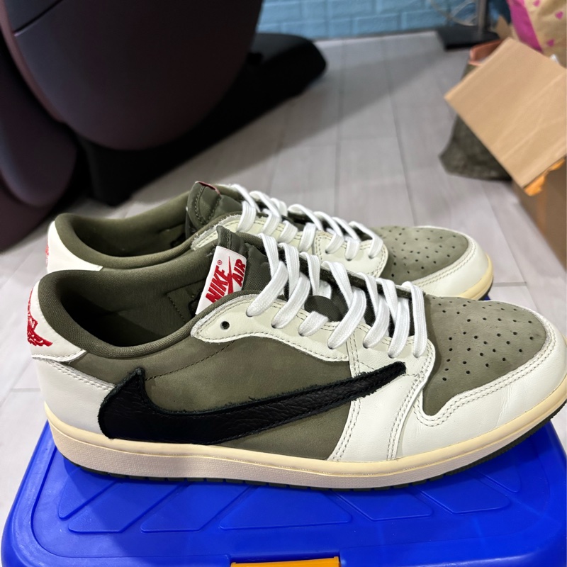 橄欖綠倒勾鞋 Travis Scott x Air Jordan 1 Low OG Reverse Olive-2