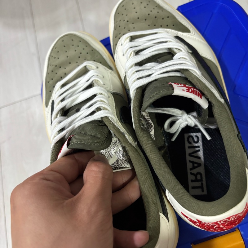 橄欖綠倒勾鞋 Travis Scott x Air Jordan 1 Low OG Reverse Olive-12