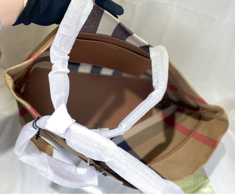 Burberry 帆布大托特-5