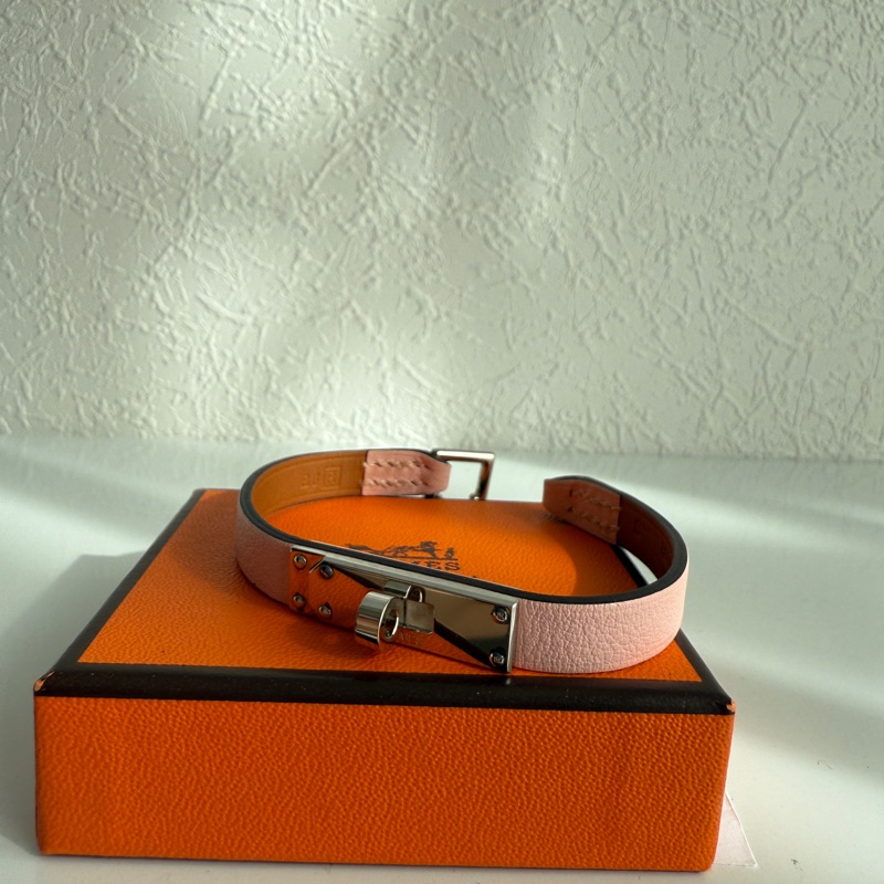 Hermes 粉色可愛手環-6