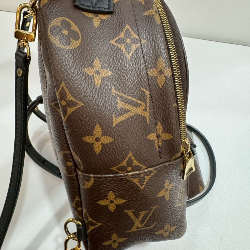 LV palm springs mini 新版 後背包/雙肩包/斜背包/手提包 M44873 88成新-7