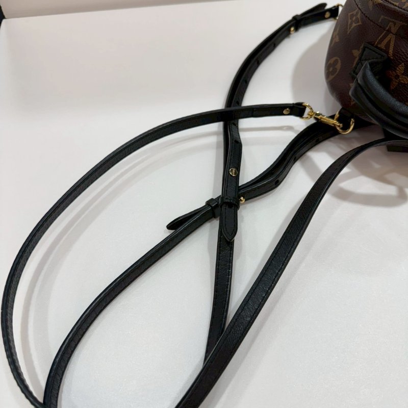 LV palm springs mini 新版 後背包/雙肩包/斜背包/手提包 M44873 88成新-10
