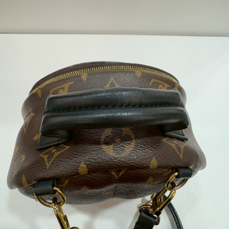 LV palm springs mini 新版 後背包/雙肩包/斜背包/手提包 M44873 88成新-14