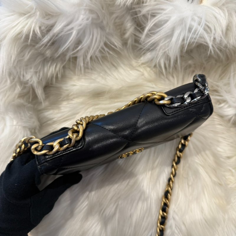 香奈兒 19 woc 黑色金釦斜肩包-5