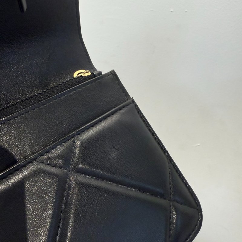 香奈兒 19 woc 黑色金釦斜肩包-8