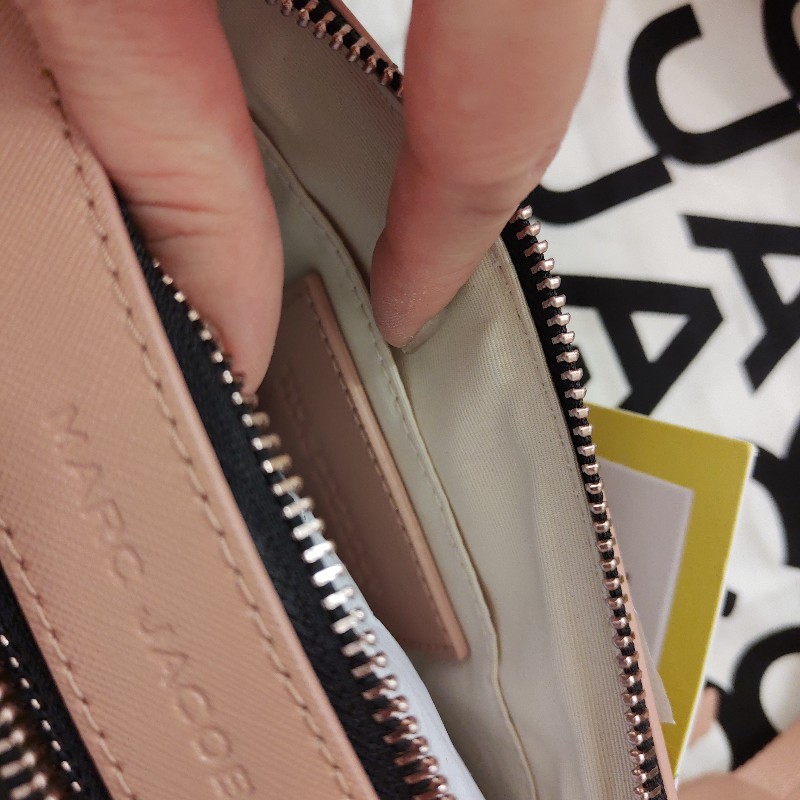 MARC JACOBS (玫瑰金)雙拉鍊相機包-3