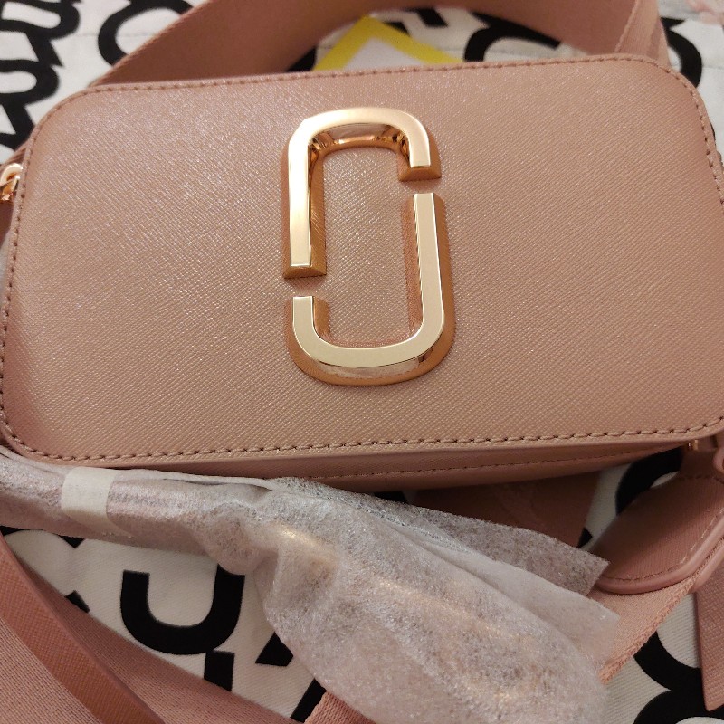 MARC JACOBS (玫瑰金)雙拉鍊相機包-19