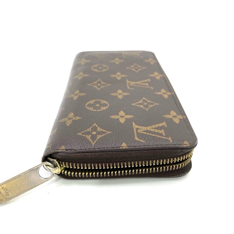 LV WALLET-10