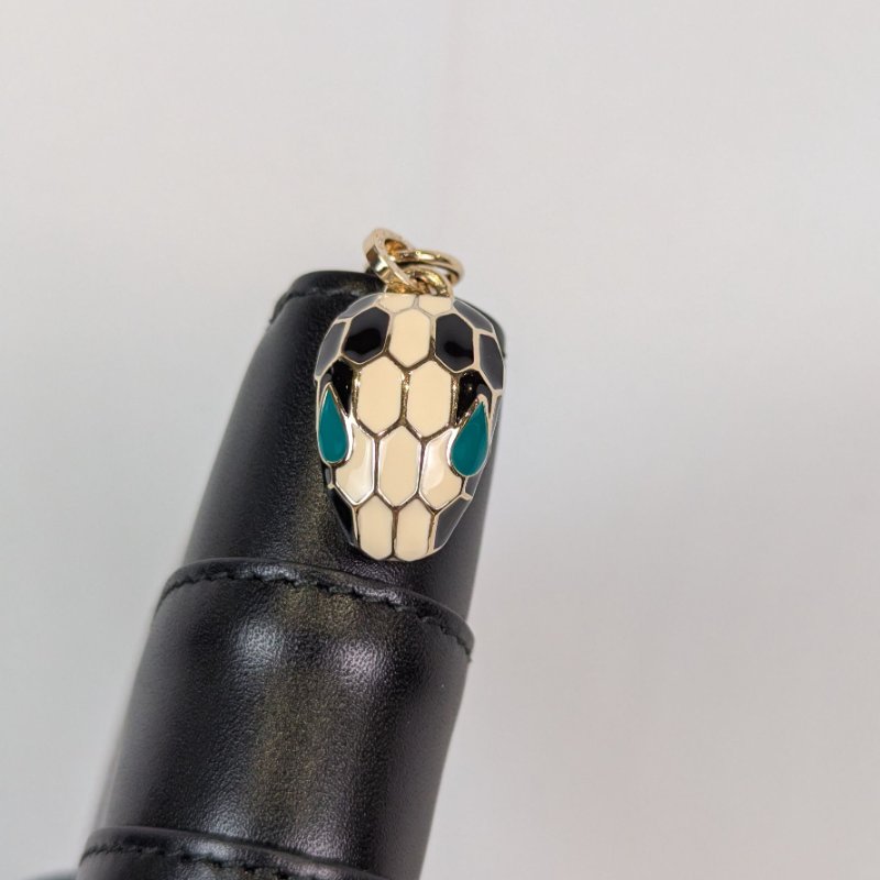 莉亞精品♡Bvlgari 蛇頭拉鍊黑長夾 近新閒置-2