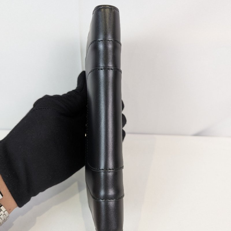 莉亞精品♡Bvlgari 蛇頭拉鍊黑長夾 近新閒置-6