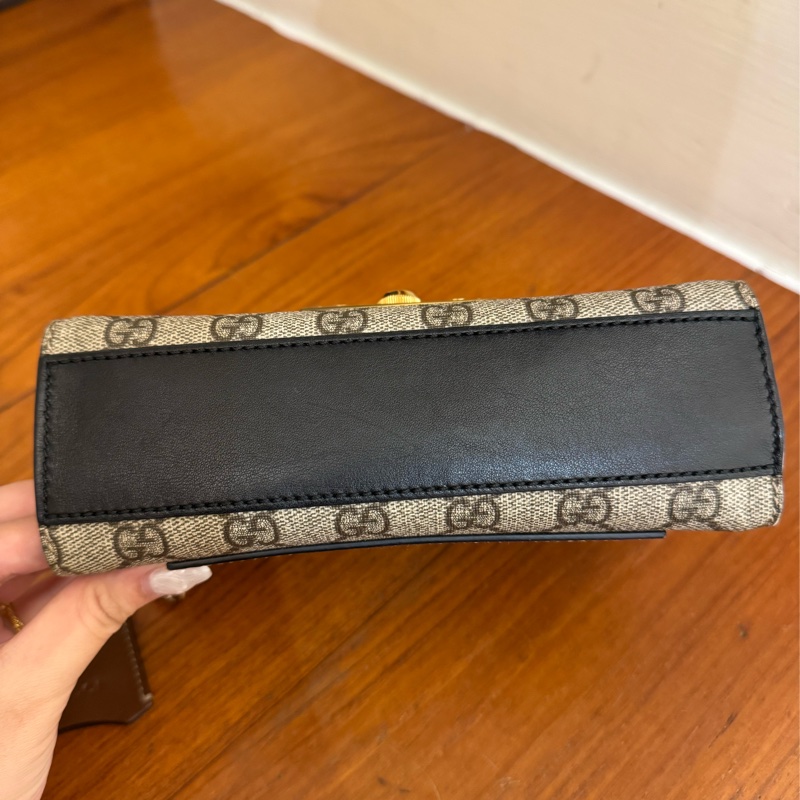 Gucci黑/咖皮革拼pvc padlock斜背包-5