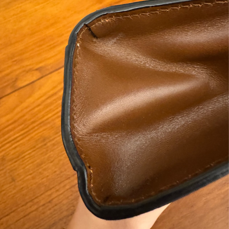 Gucci黑/咖皮革拼pvc padlock斜背包-12