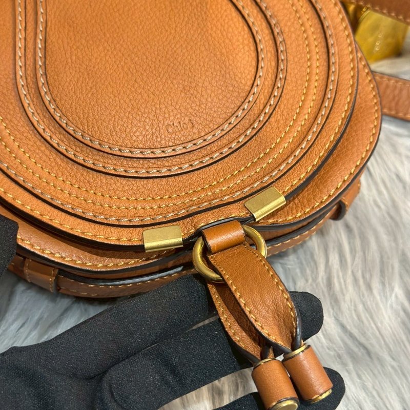 💎Han's house精品服飾💎Chloe Marcie鈴鼓/馬鞍包(小)焦糖色-7