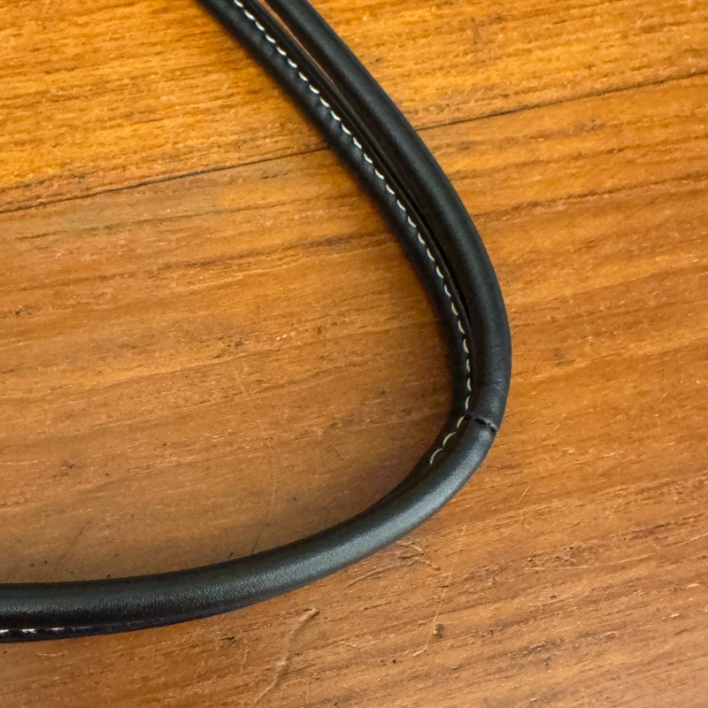 MiuMiu黑色lVY托特包-30