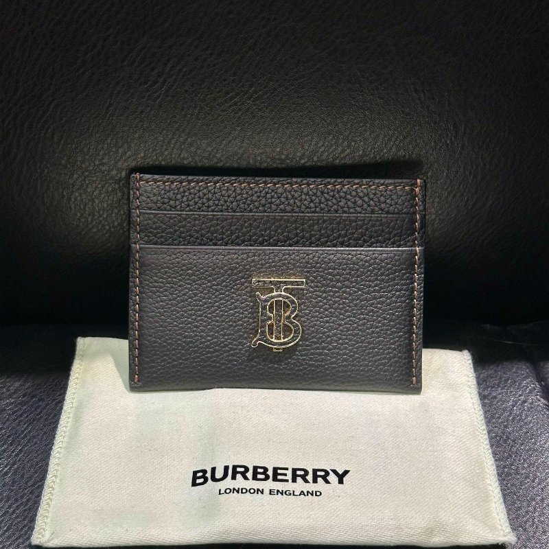 💎Han's house精品服飾💎Burberry 小牛皮 卡夾 10X7.5CM 原價10800-0