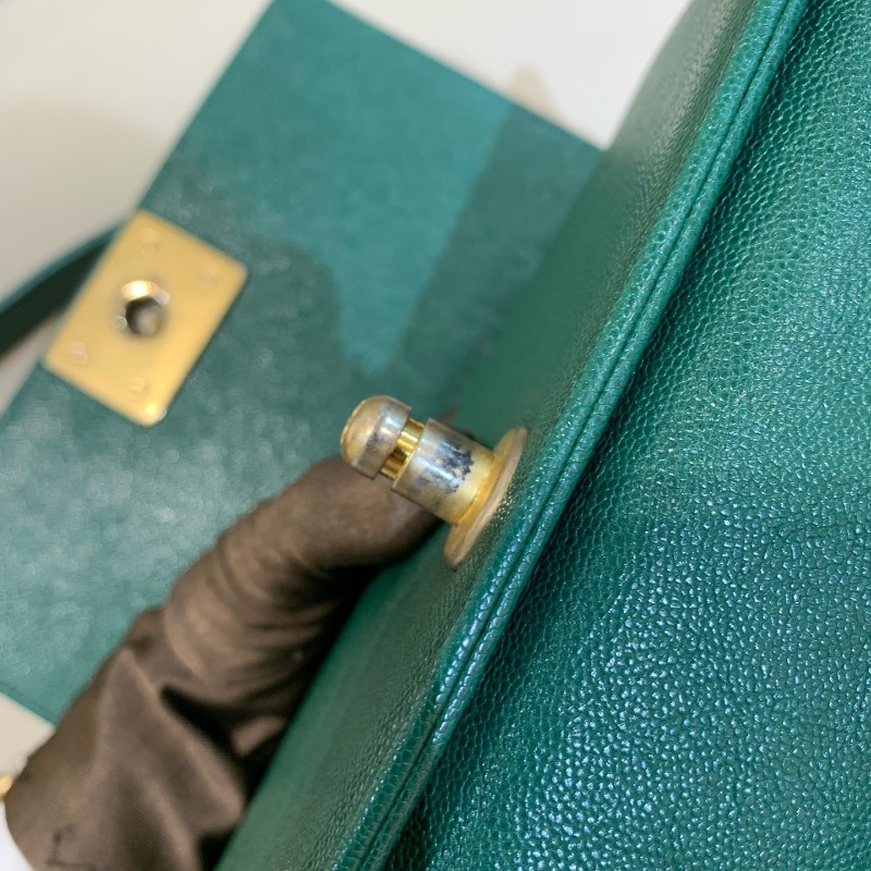 CHANEL leboy小號V紋荔枝牛皮翡翠綠復古金扣-18