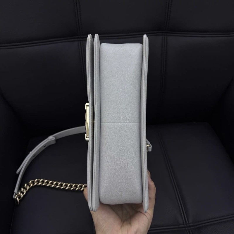 Chanel香奈兒 leboy中號 灰色金扣 荔枝牛皮 肩背包斜背包-3