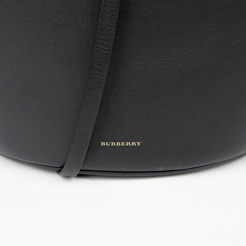 BURBERRY 4075890 補充中型水桶肩背包-6
