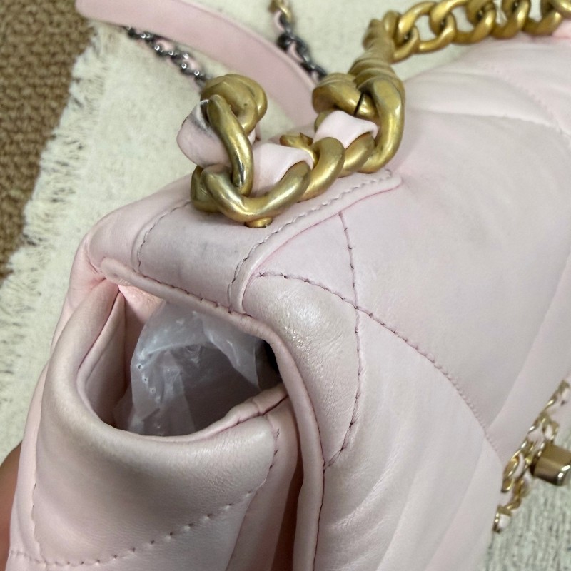 CHANEL 19bag小號 羊皮 淡粉色 金色金屬 肩背包斜背包-5